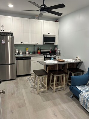 Microwave, oven, stovetop, dishwasher