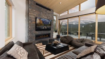 Smart TV, fireplace, foosball, stereo