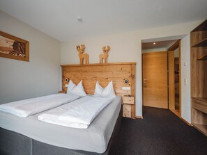 4 bedrooms, internet