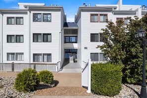 Exterior - Lakefront Osage Beach Condo + Workspace w/ Pool Views (Osage Beach)