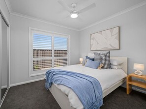 2 bedrooms, iron/ironing board, WiFi, bed sheets