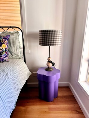 3 quartos, ferros/tábuas de passar roupa, Wi-Fi, roupa de cama