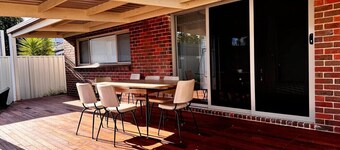 Happy Stays - Retro Haven