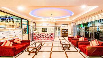 Standard enkelrum - balkong - utsikt mot stranden | VÀrdeförvaringsskÄp pÄ rummet och gratis wi-fi