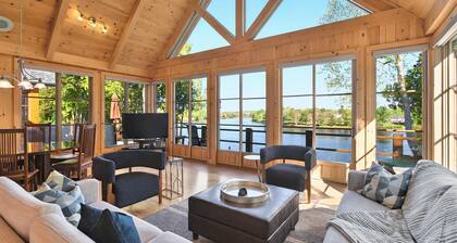 Riverlight Retreat — a cozy riverfront cottage in Browns Yard.