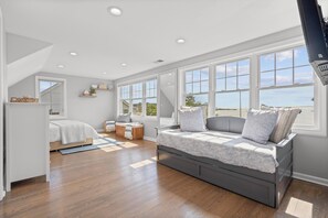 2 Schlafzimmer, Bügeleisen/Bügelbrett, kostenloses WLAN