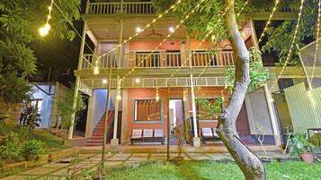 Deluxe Room, Garden View | Garden view