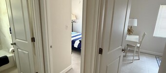 2-bedroom secondary suite in lovely Sarasota