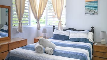 2 bedrooms, desk, free WiFi, bed sheets