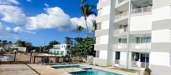 Oasis LifeStyle Beach & a Pool