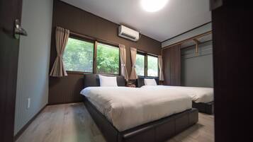 Sakura (pet friendly) | Free WiFi, bed sheets