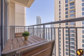 Luxury Apartment, City View | Balcony - Dubai Creek Harbour  41st Floor Skyline (Dubai)