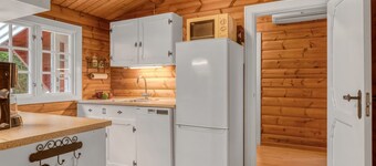 "Thermet" - 1.6km from the sea by Interhome