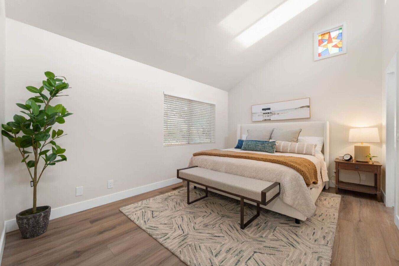 4 室のベッドルーム、アイロン / アイロン台、旅行用ベビーベッド、WiFi (無料)