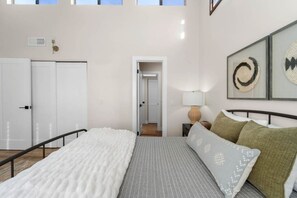 5 chambres, fer et planche à repasser, Wi-Fi gratuit, draps fournis