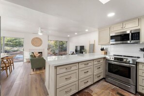 Microwave, oven, stovetop, coffee/tea maker