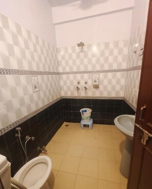 Bathroom - Hotel Hillview  (Pushkar)