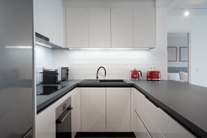 Fridge, microwave, oven, dishwasher