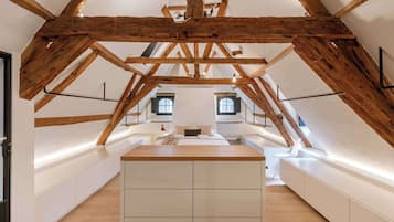 3 slaapkamers, een bureau, wifi, beddengoed