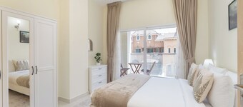 Spacious Pulse Smart Residence JVC 
