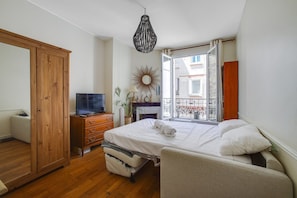 1 chambre, accès Internet, draps fournis