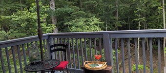 Secluded One Bedroom Barndominium Retreat