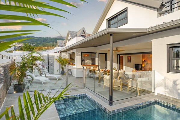 Pool - VILLA M (LES TROIS BASSINS)