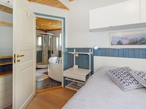 2 bedrooms, Internet