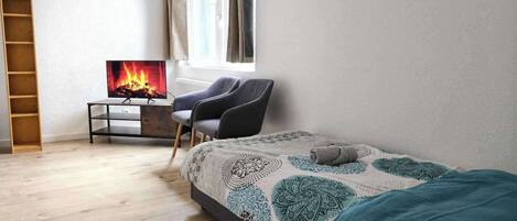 WiFi, bed sheets