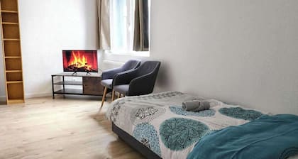 3-Bed Cosy Apartment - Sleeps 8