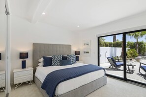3 habitaciones, escritorio, wifi gratis y ropa de cama