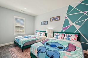 5 bedrooms, iron/ironing board, WiFi