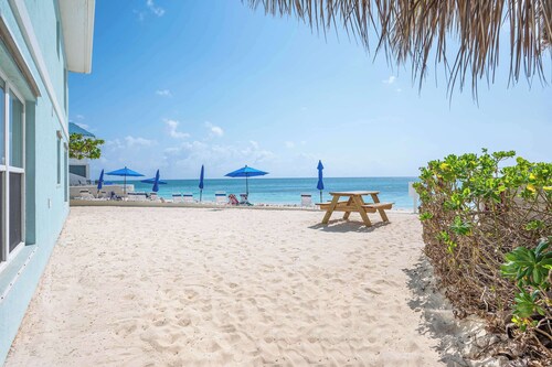 Hideaway at Seagull #25 Condo