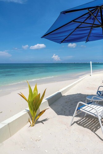 Hideaway at Seagull #25 | 1BR Garden-View Condo