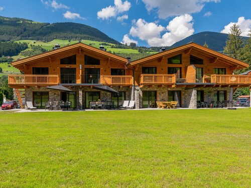 Chalet avec sauna et mobilier exclusif