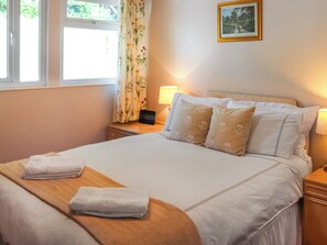 2 bedrooms, free WiFi - 2 bedroom accommodation in Llandre, near Borth (Llandre, near Borth)