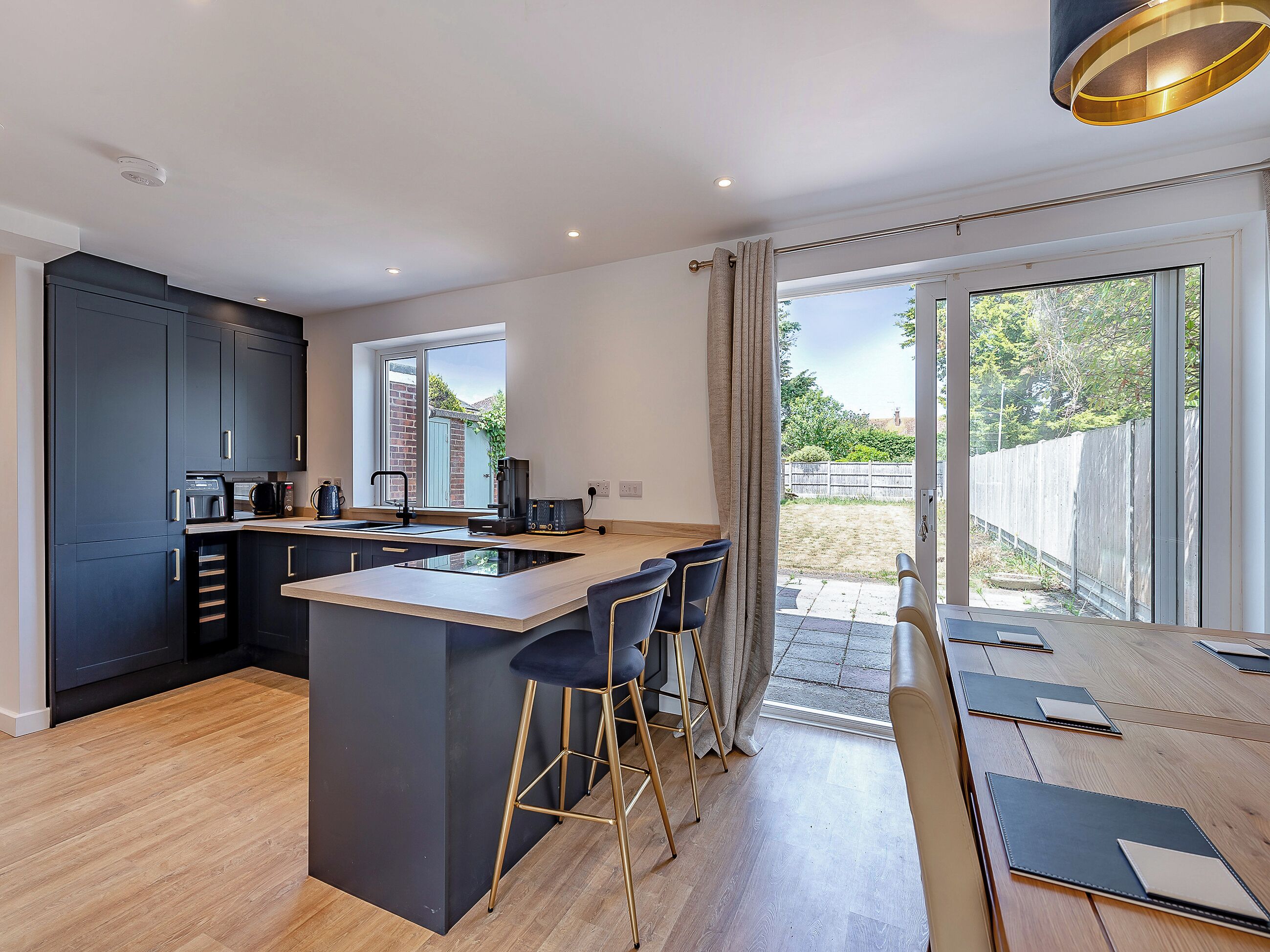 Dishwasher, high chair