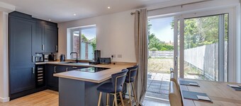 3 bedroom accommodation in Deal