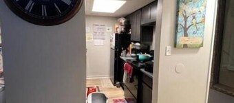 Charming 2-bedroom bed & breakfast with AC, WiFi in awesome Indianapolis