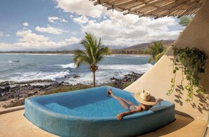 Indoor pool - Organic Luxury Getaway for Two (La Majahua)