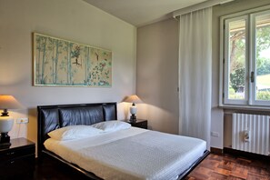 3 bedrooms, travel cot, free WiFi
