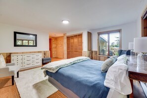 3 chambres, fer et planche à repasser, Wi-Fi, draps fournis