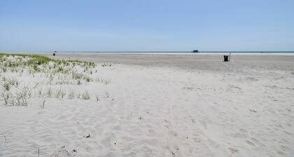 Walk to Brigantine Beach: Condo w/ Furnished Patio