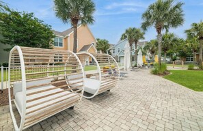 Terrace/patio - 3-bedroom Condo Next To Beach with Resort Pool and Game Room (Panama City Beach)