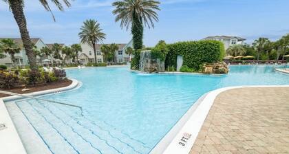 3-bedroom Condo Next To Beach with Resort Pool and Game Room