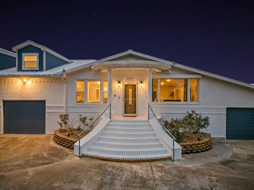 Spacious Getaway w/ Pool, Game Room & Guest House