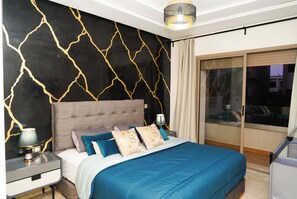 2 chambres, fer et planche à repasser, Wi-Fi, draps fournis