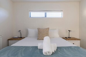 3 chambres, fer et planche à repasser, Wi-Fi gratuit, draps fournis