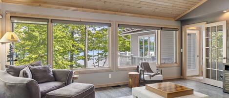 Smart TV, fireplace, books