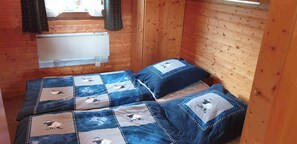 3 bedrooms, iron/ironing board, free WiFi - Holiday Home 'Bernau13, Rechbergblick' with Mountain View, Shared Garden and Wi-Fi (Bernau im Schwarzwald)